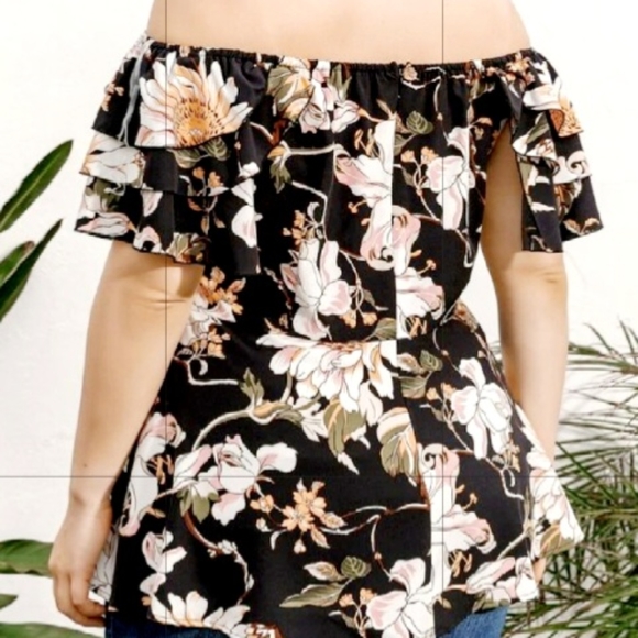 NWOT!! FLORAL OFF THE SHOULDER RUFFLE SLEEVED TOP!! 🌸🌼🏵 - Picture 2 of 8